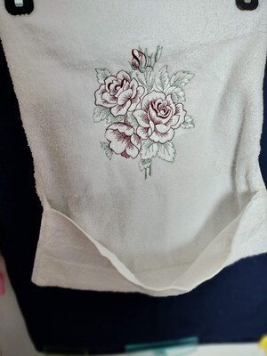 AN ADULT BIB with "CATCHER" POCKET - image1